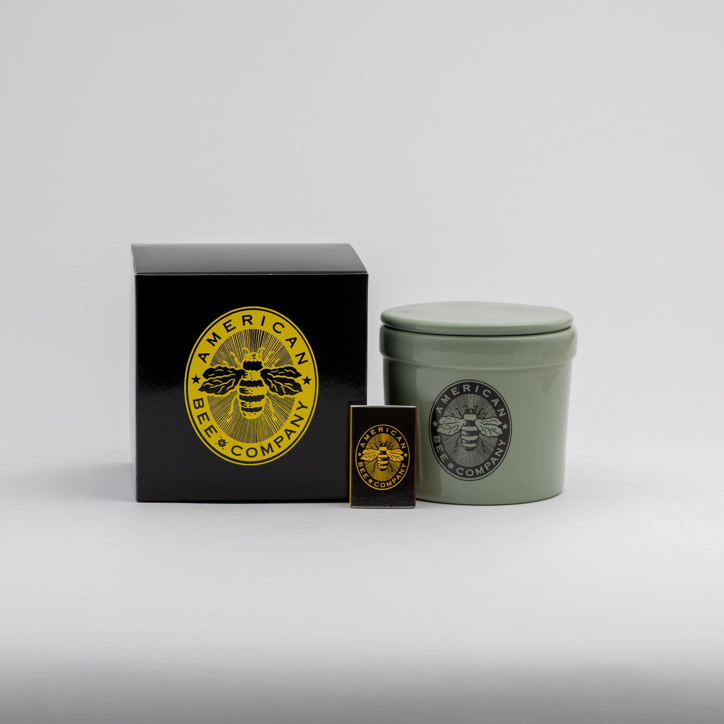 Tobac Vanille Candle - Dove