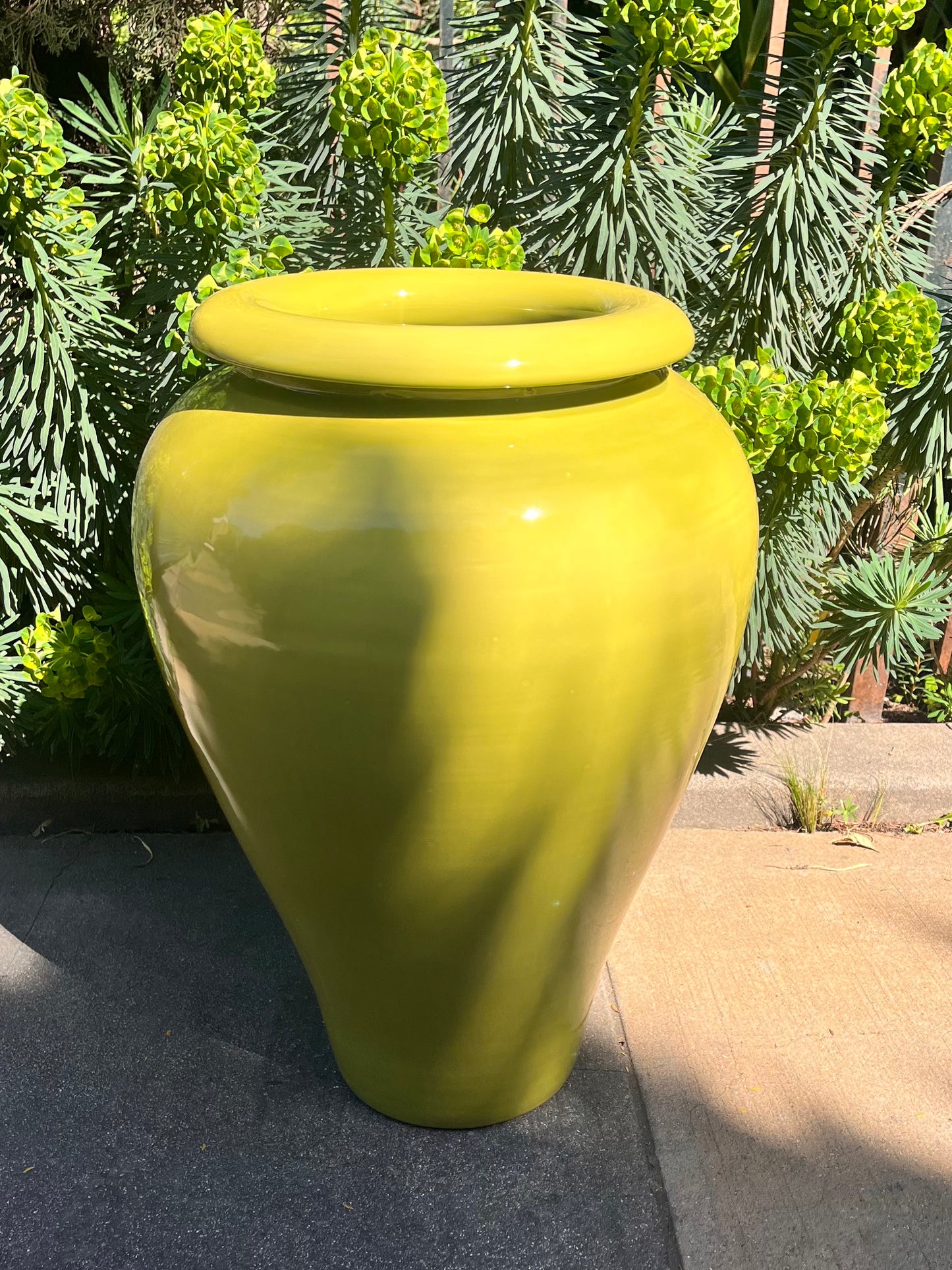 24 Inch Oil Jar Fountain